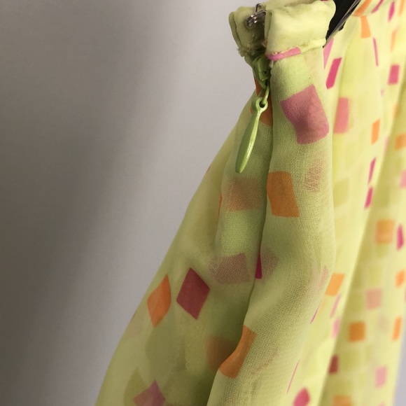 Apostrophe Petite Size 8P Skirt Green with Squares of Orange, Pinks and Green - Picture 7 of 8